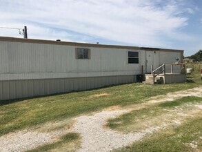 Building Photo - 220 Baughman Hill Rd