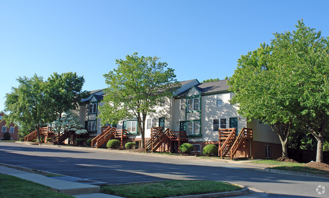 Building Photo - The University Townhouses