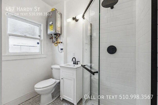 Foto del edificio - 457 Hardy St