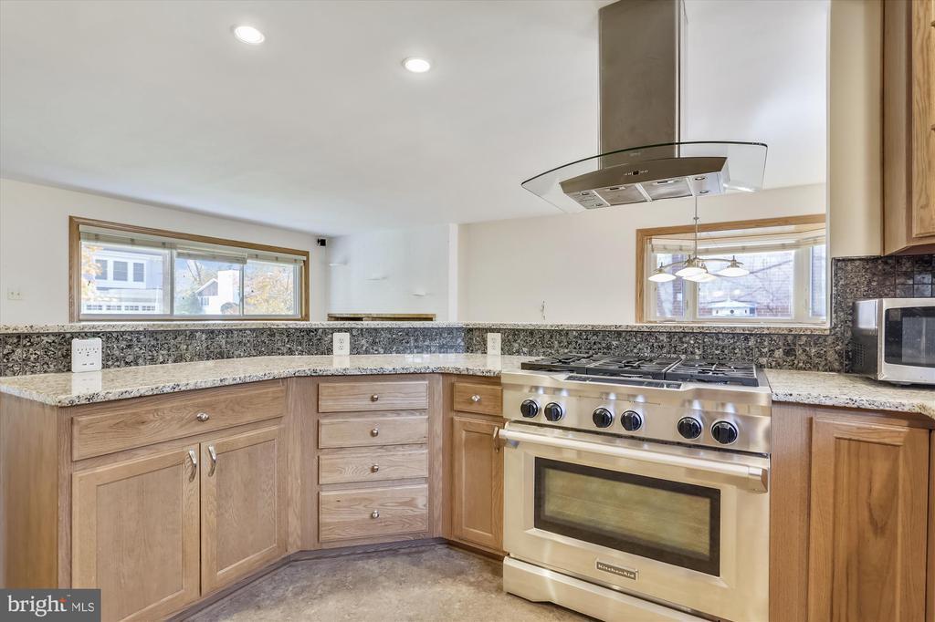 Foto principal - 6403 Tone Dr