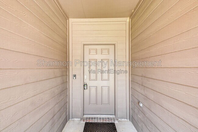 Foto del edificio - 15348 Timber Preserve Ln