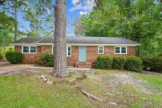Building Photo - 628 Mclamb Dr