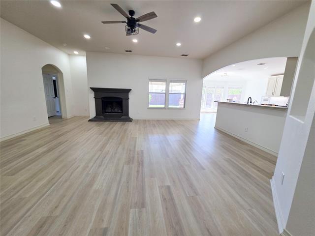 Building Photo - 840 Peach Ln