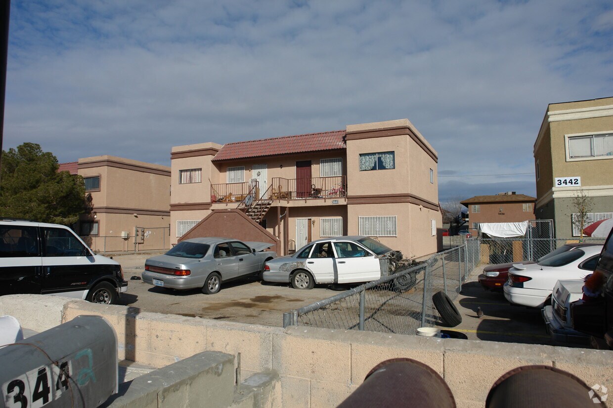 Foto principal - 3440 College View Ct