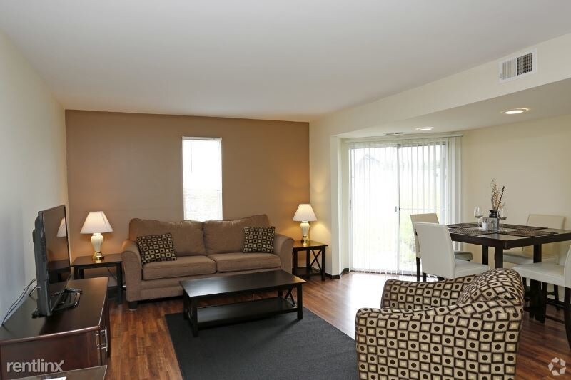 Foto principal - 5400 Haymeadow Ln