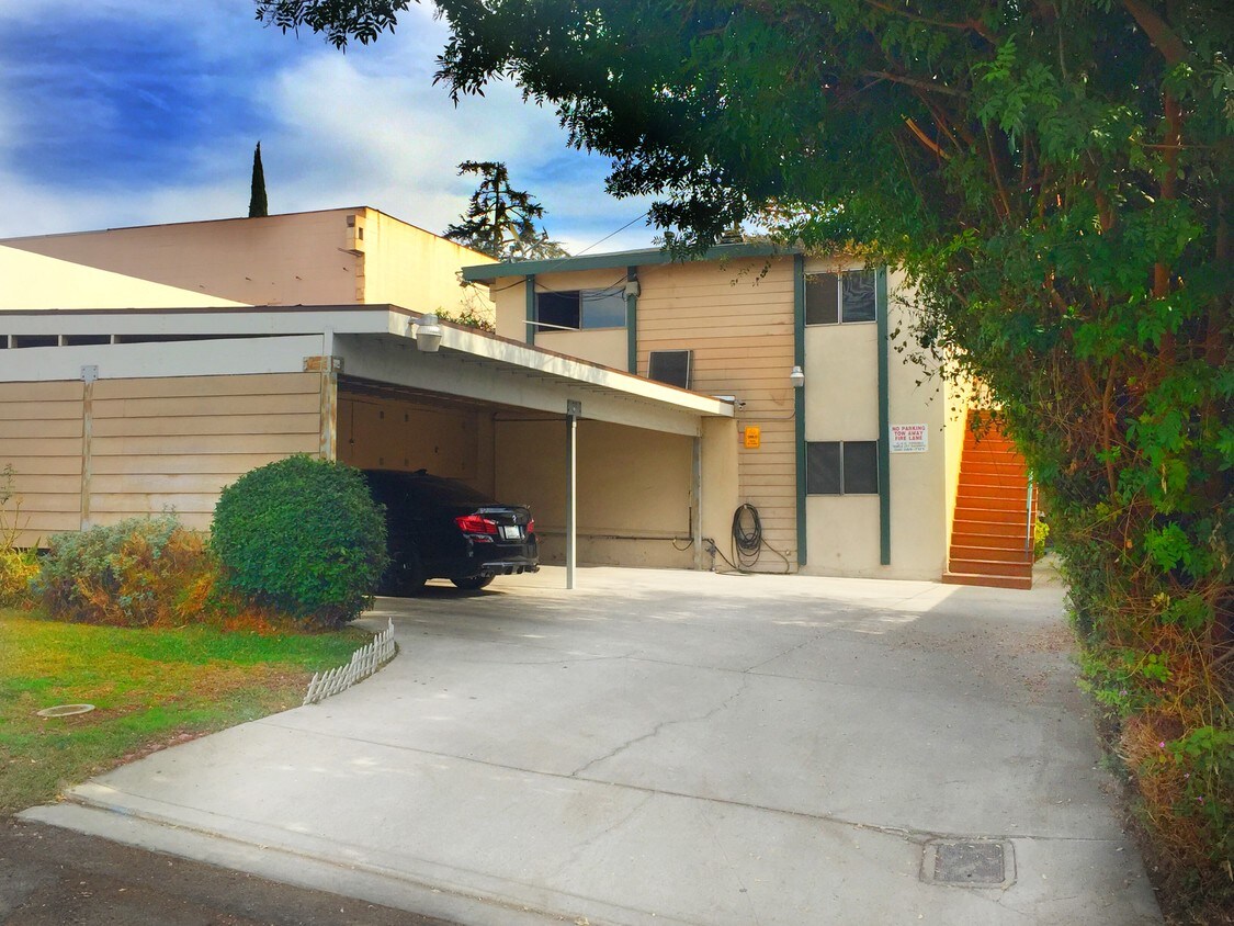 Foto principal - 5738 Noel Dr