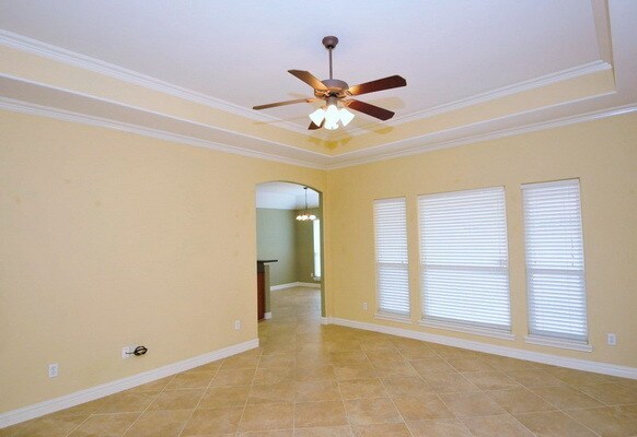 Building Photo - 13945 Binnacle St