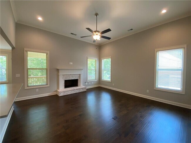 Foto del edificio - 441 Outlander Ct