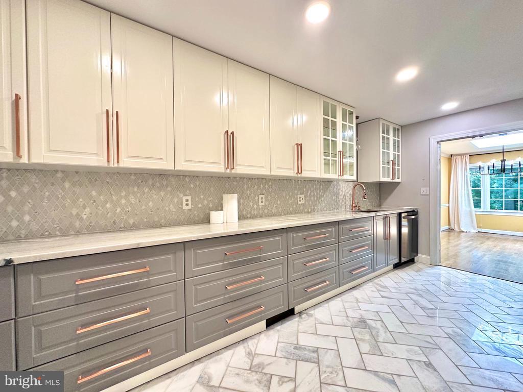 Foto principal - 6353 Brampton Ct