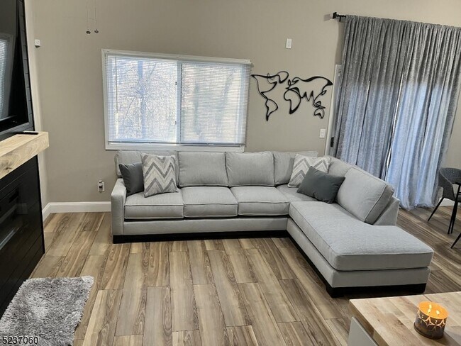 Foto del edificio - 3 Powderhorn Ct