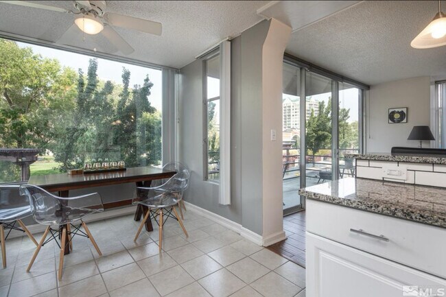 Foto del edificio - 280 Island Ave