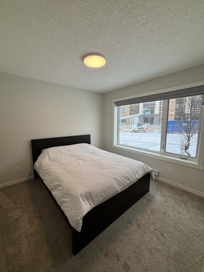Building Photo - 81 Arbour Lake Vw NW