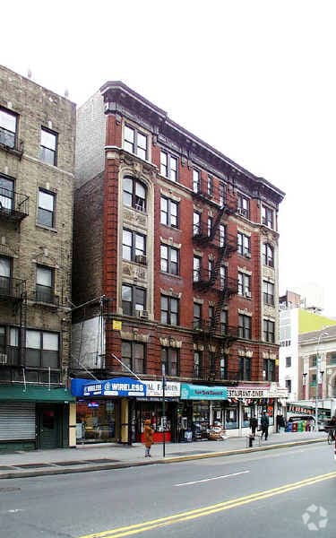 Building Photo - 231 2nd Ave