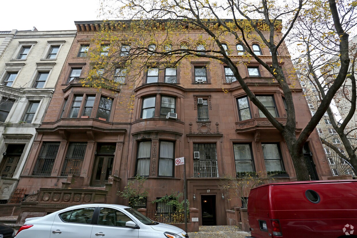 Foto del edificio - 17 W 76th St