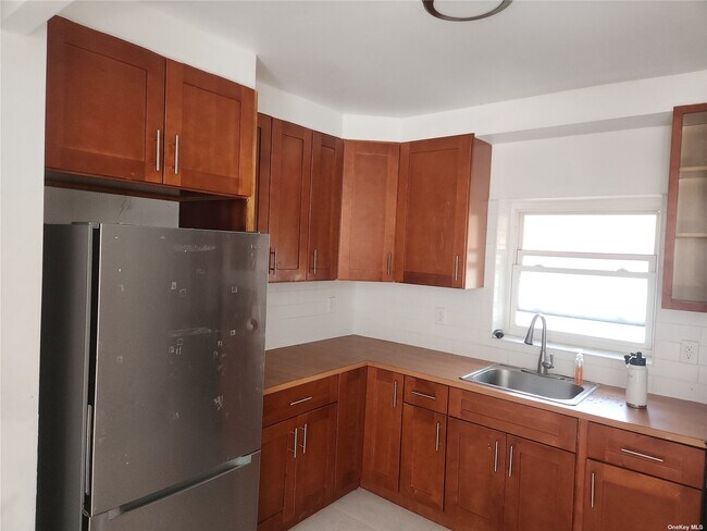 Foto del edificio - 150-32-150-26 26th Ave