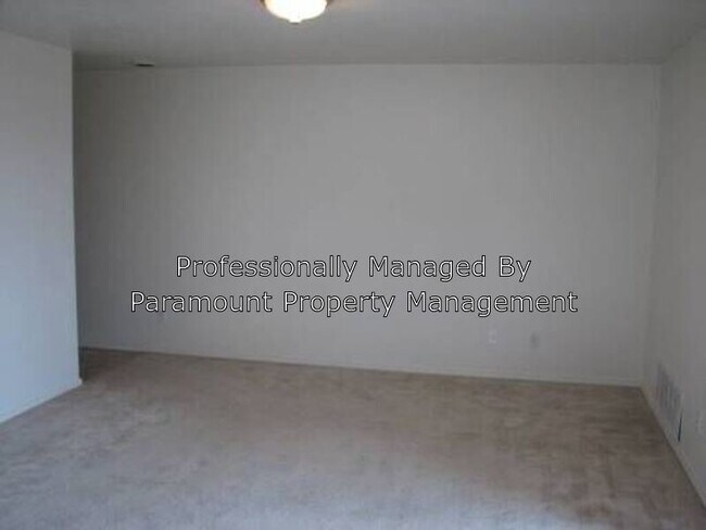 Building Photo - 877 N White Barn Rd