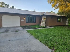 Building Photo - 309 Tarpon Dr