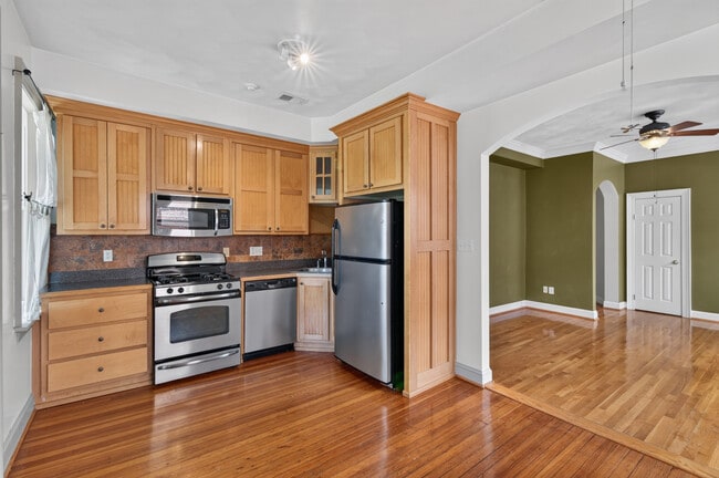Photo - 1315 Colonial Ave (Norfolk, VA) Townhome