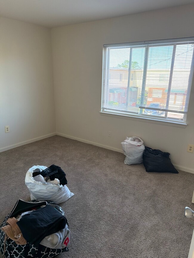 Building Photo - 2500 Seamon Ave