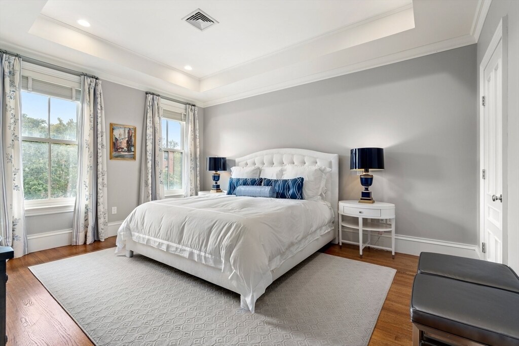 Foto principal - 228 W Canton St