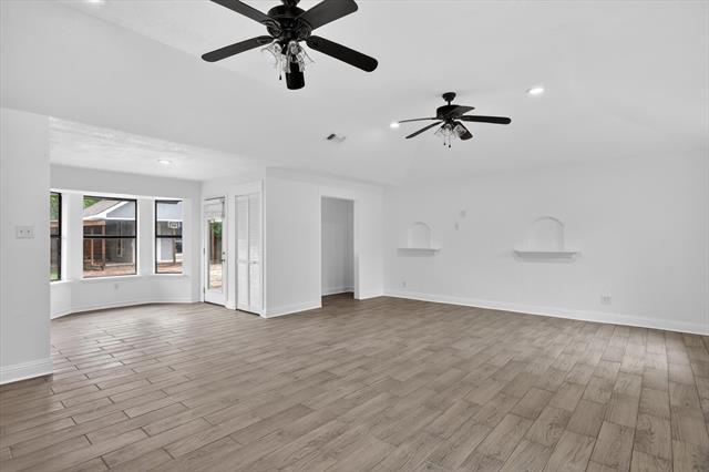 Building Photo - 516 Post Oak Ln
