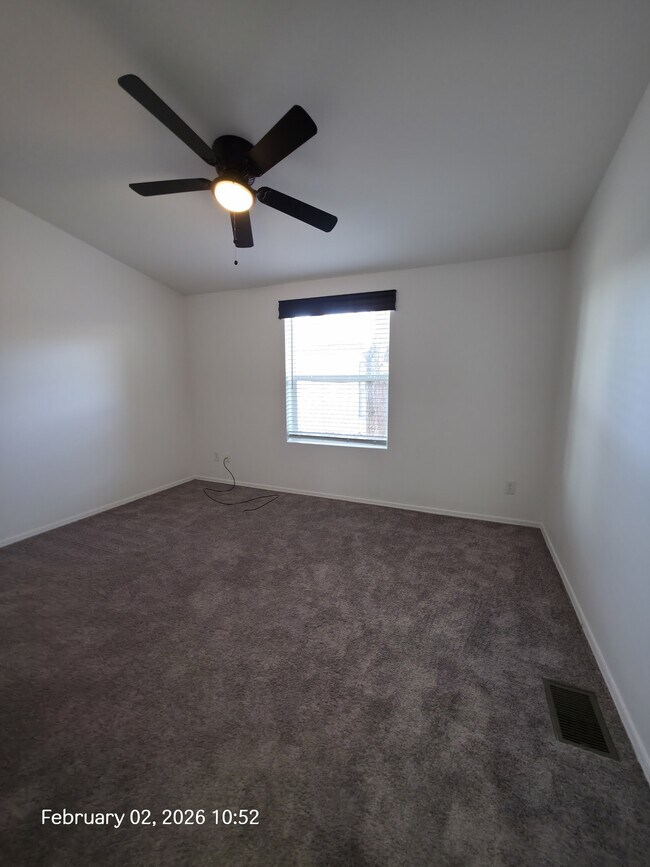 Building Photo - 3950 E Philip Ave