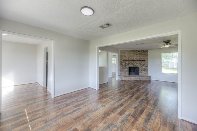 Foto del edificio - 1202 Dunbar Ave