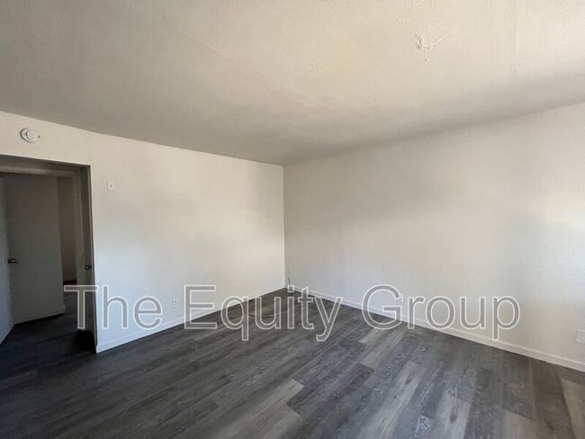 Building Photo - 429 S I St
