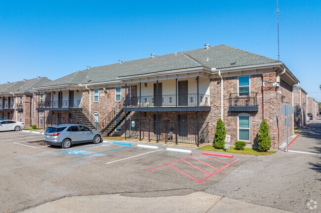 Building Photo - Oak Alley Apartments Building Photo - Oak Alley Apartments