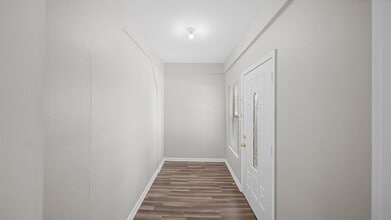 Building Photo - 1322 Magnolia St