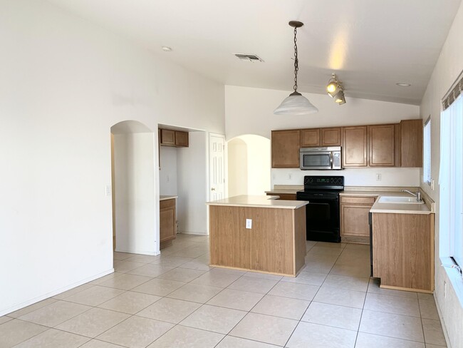 7780-n-55th-dr-glendale-az-85301-apartments