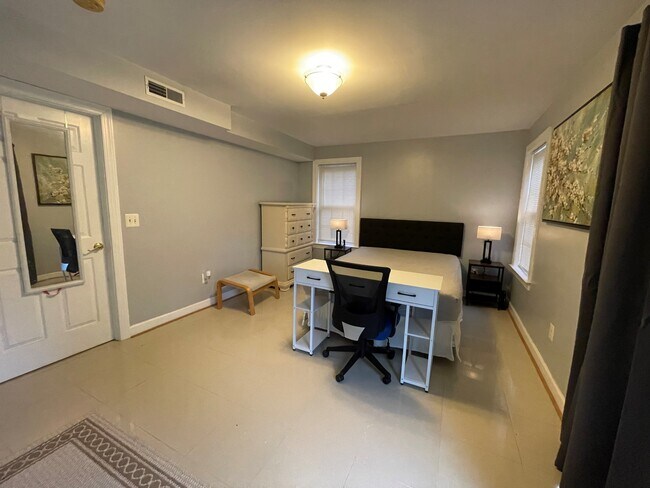 Building Photo - 15058 Joshua Tree Rd