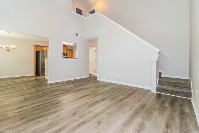 Foto del edificio - 6695 White Walnut Way