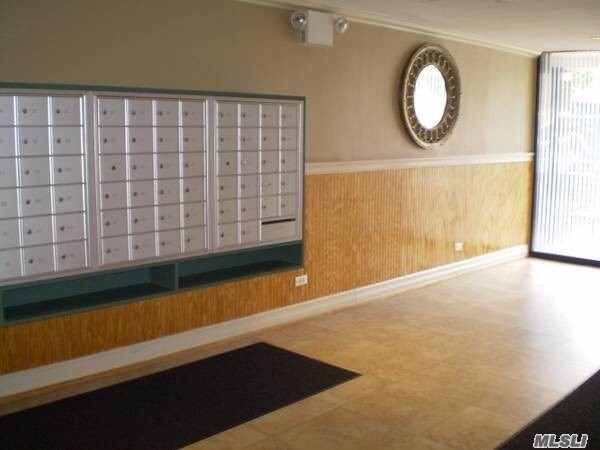 Foto del edificio - 87-20-87175 175th St