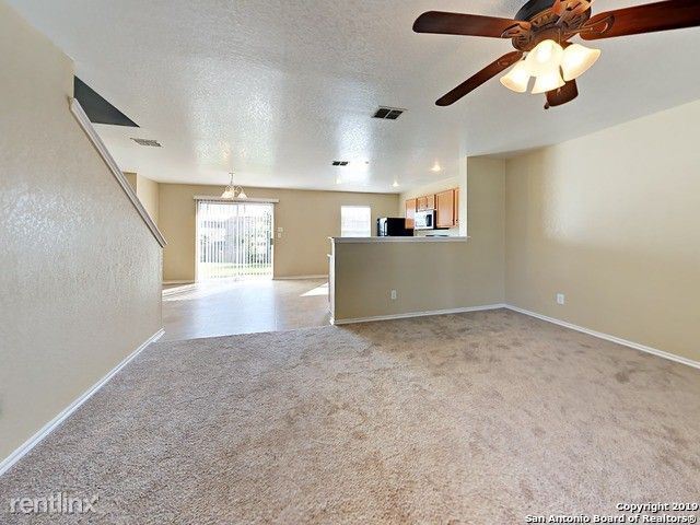 Building Photo - 3 br, 2.5 bath House - 237 Hinge Chase