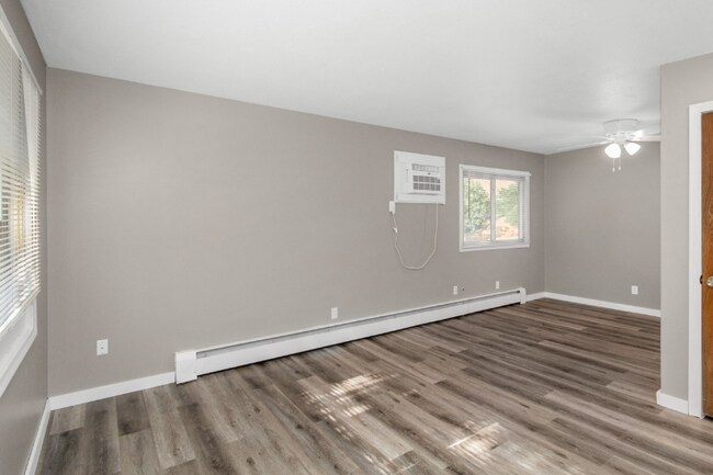 Foto del edificio - 6061 2nd St NE