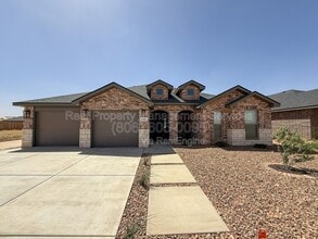 Building Photo - 2915 Tractor Ave