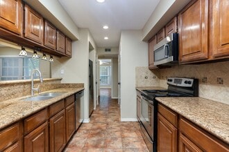 Building Photo - 13130 Blanco Rd