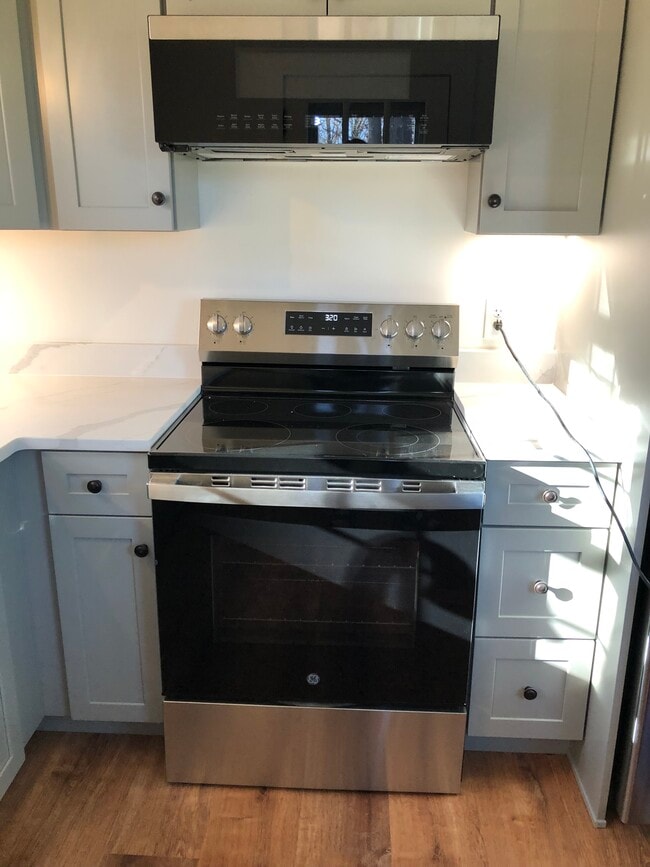 Building Photo - 208 S Main St.