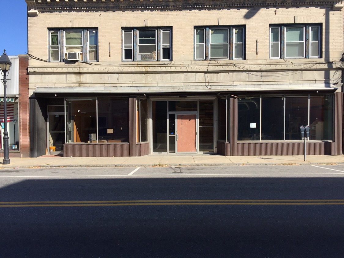 Primary Photo - 500 Main St