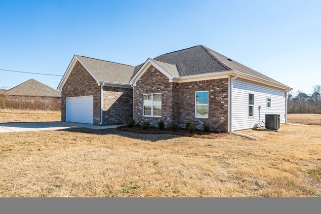 Building Photo - 1205 10th Way