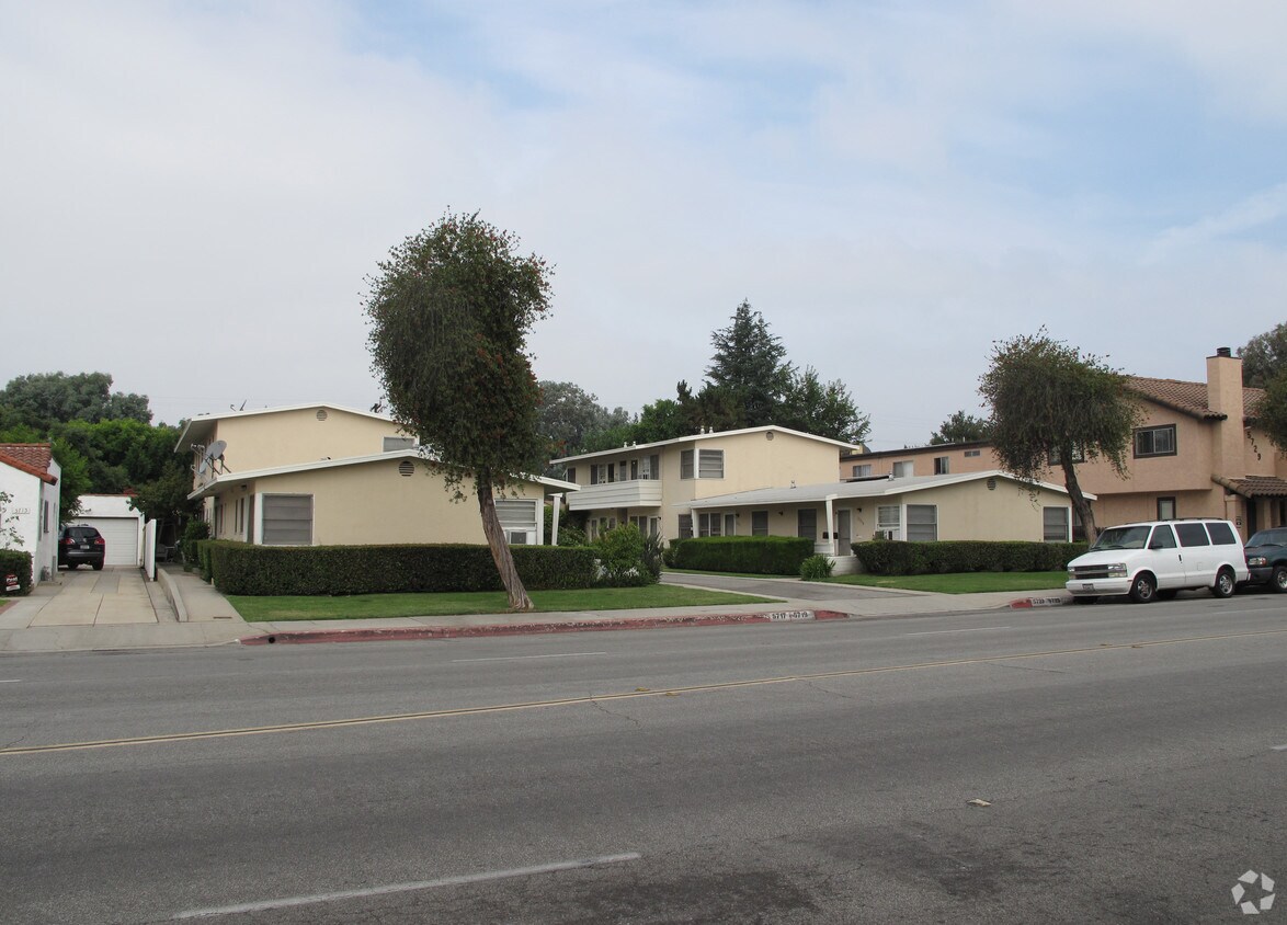 Foto del edificio - 5717 Temple City Blvd