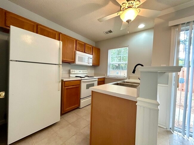 Building Photo - 12188 Bottlebrush Pl
