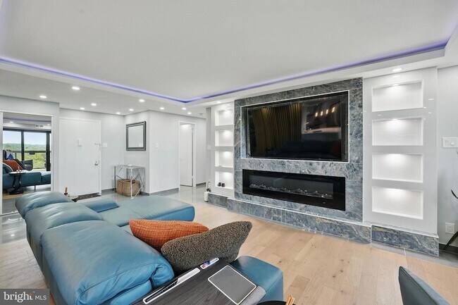 Foto del edificio - 309 Yoakum Pkwy
