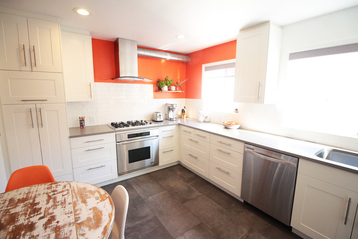 Foto principal - 11260 Overland Ave