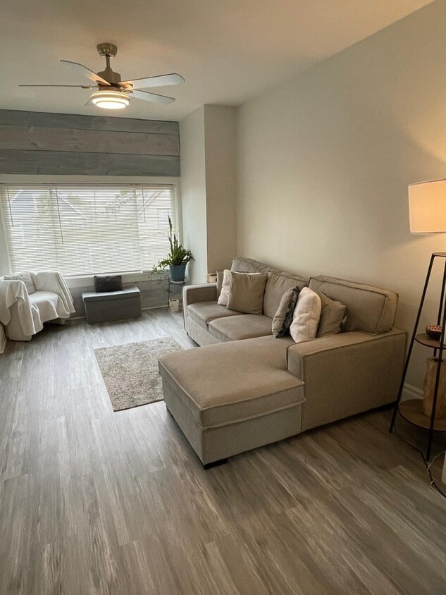 Foto principal - 3625 W Shakespeare Ave