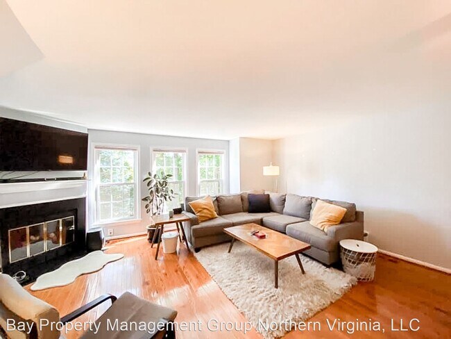 Building Photo - 2 br, 2.5 bath House - 7447 Hatherleigh Ct