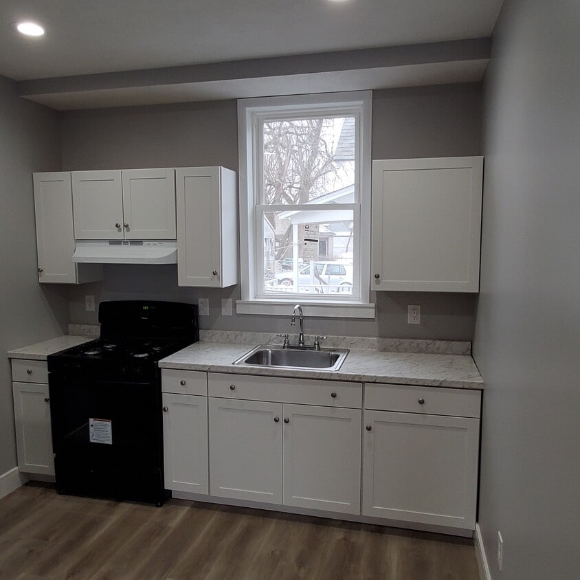 1600 Elm St Unit 1B, Utica, NY 13501 Apartments in Utica, NY