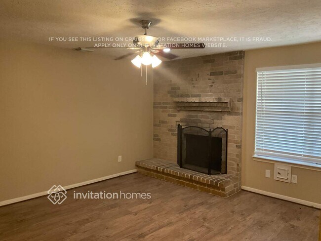 Foto del edificio - 16711 Shrub Oak Dr