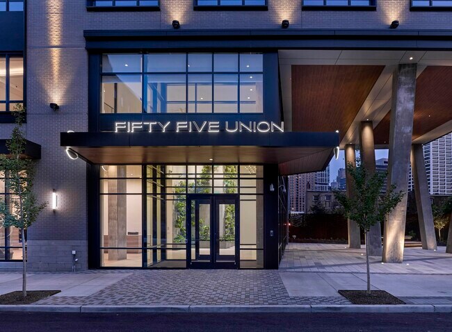 Foto del edificio - 28 McWhorter St